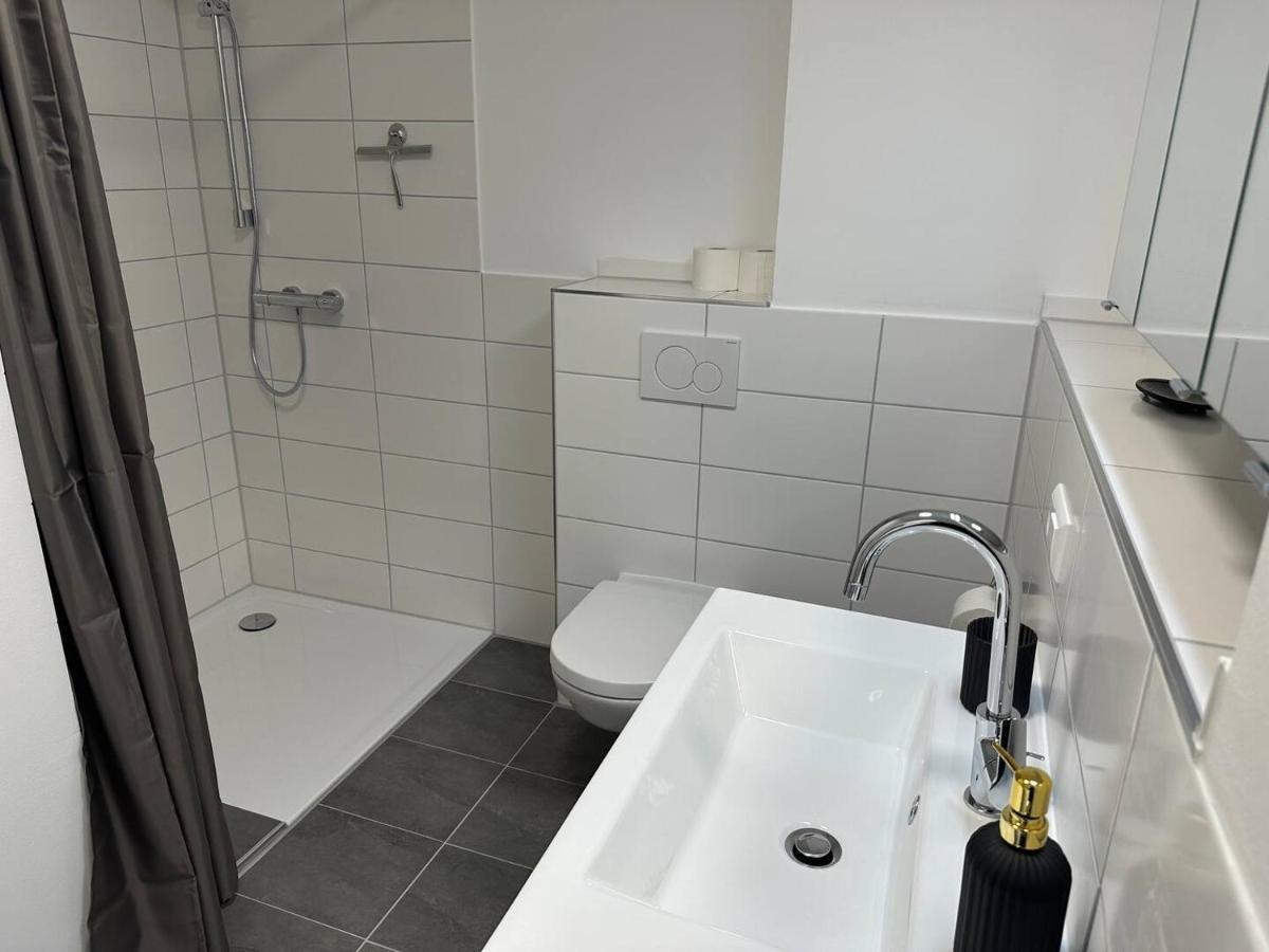 Suite4Me - Balkon I Kueche I Waschmaschine I Mainz-Kostheim 威斯巴登 外观 照片