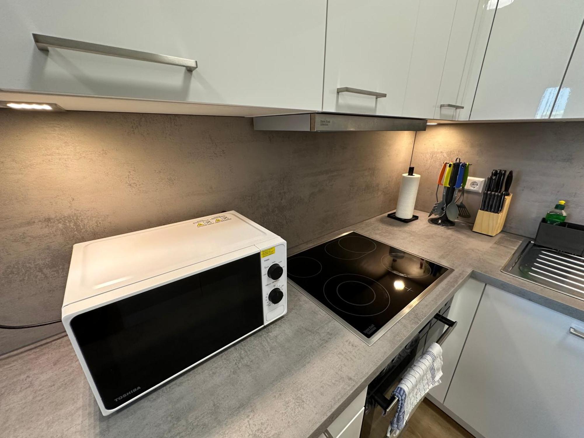 Suite4Me - Balkon I Kueche I Waschmaschine I Mainz-Kostheim 威斯巴登 外观 照片